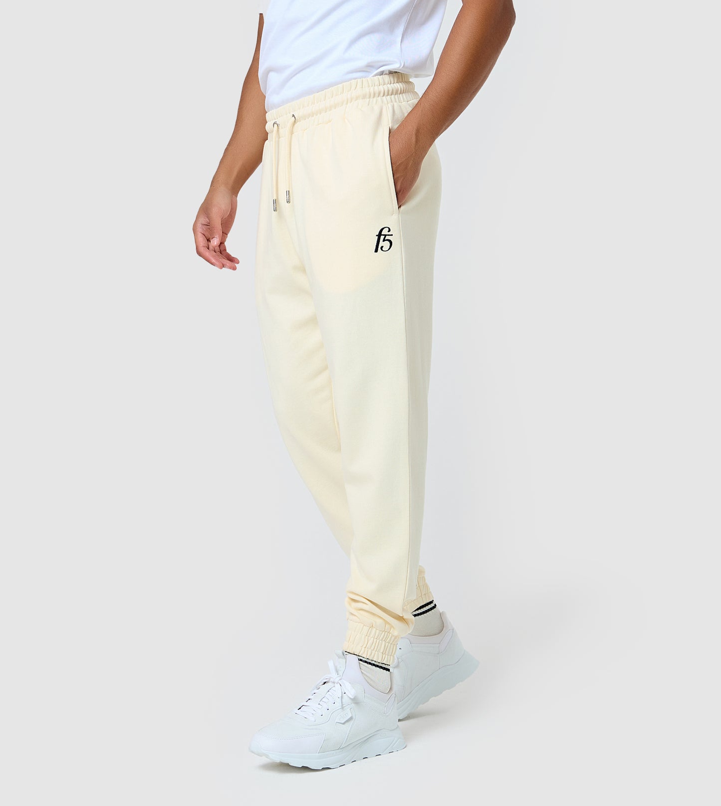 F5 Relaxed Fit Jogger