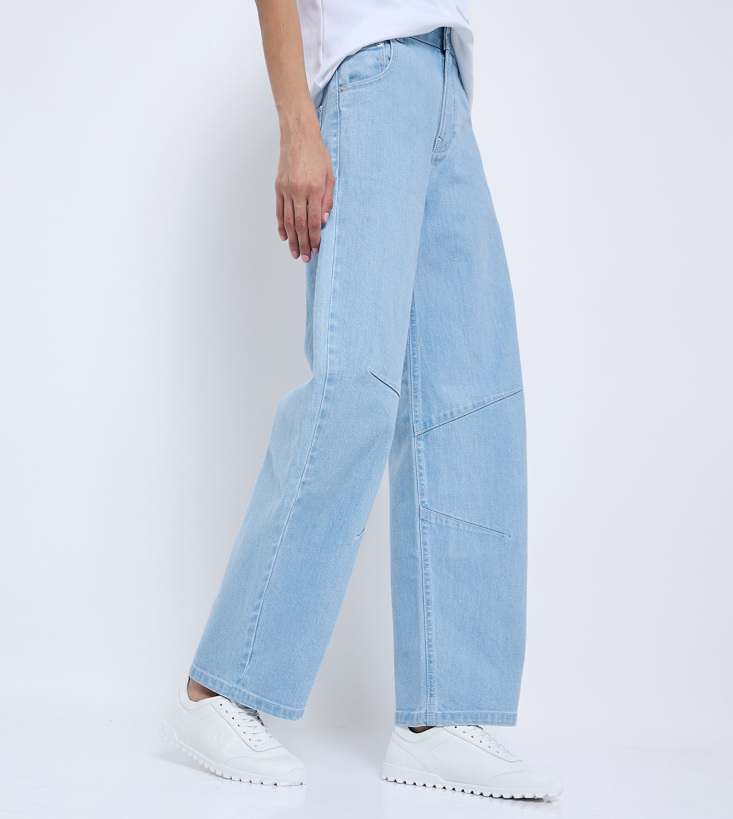 Relaxed Fit Denim Jeans - Light Blue