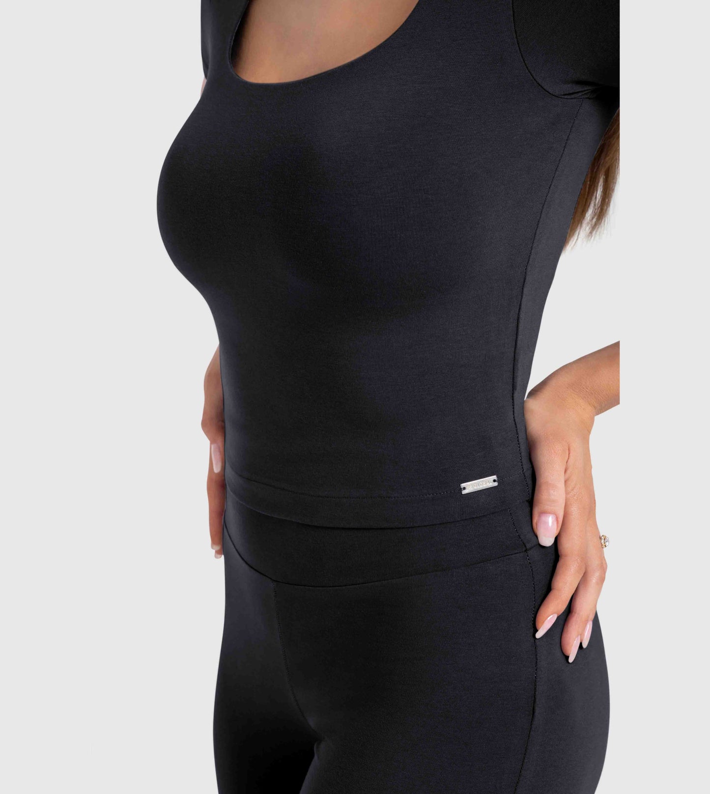 Women's Essential scoop Neck Top
