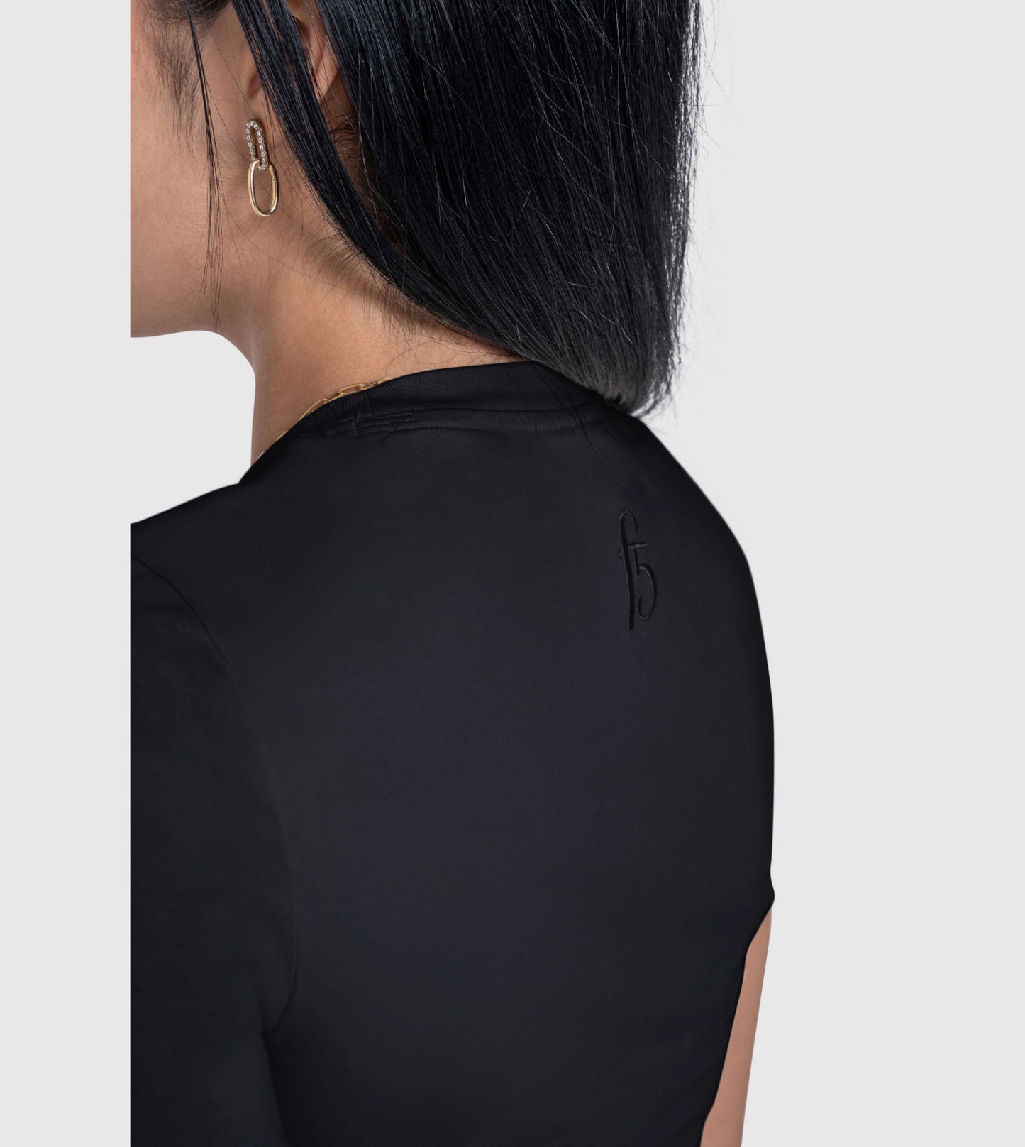 Women's Essential Crew Neck Fitted T-Shirt