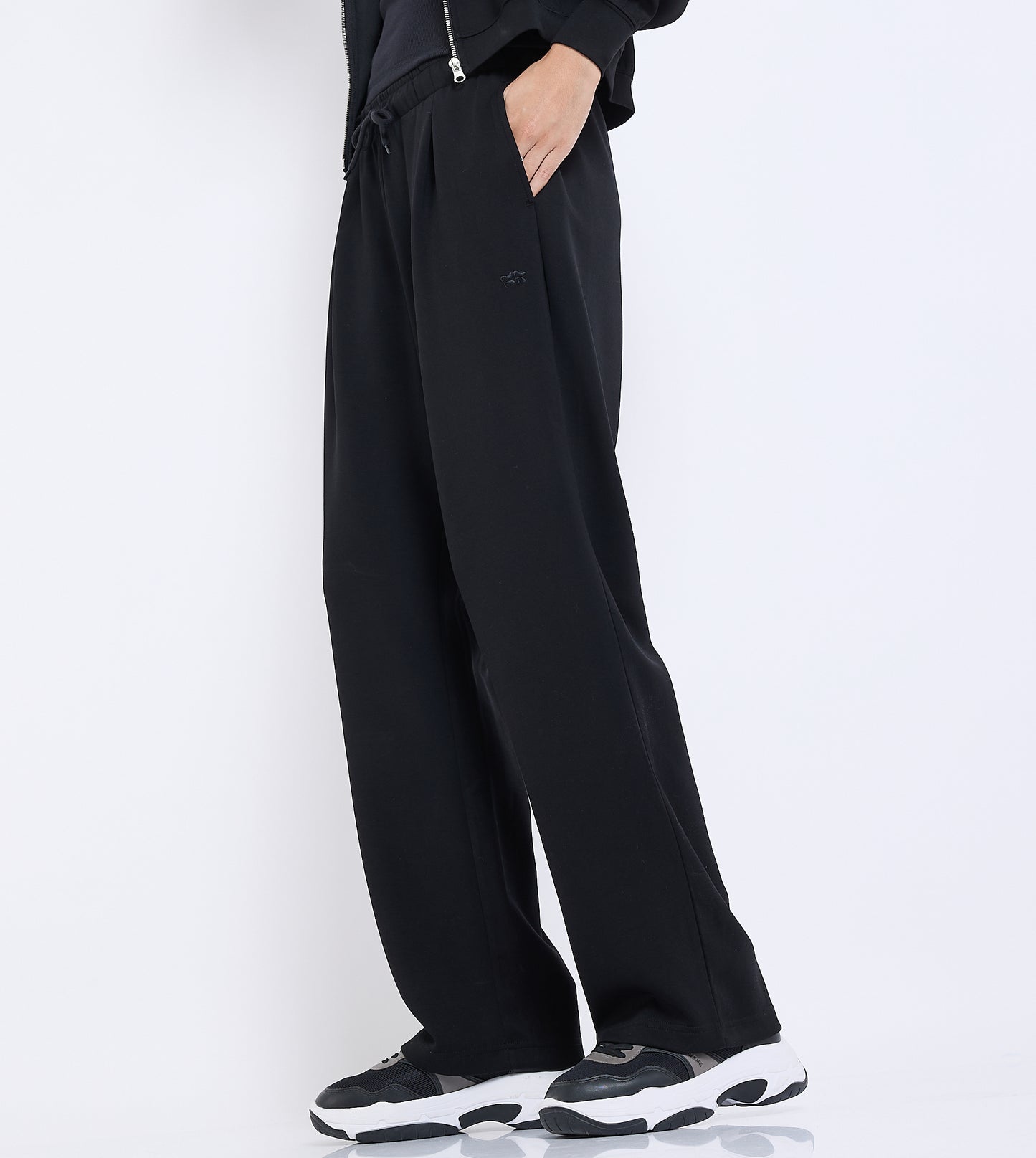 WOMEN'S JOGGER