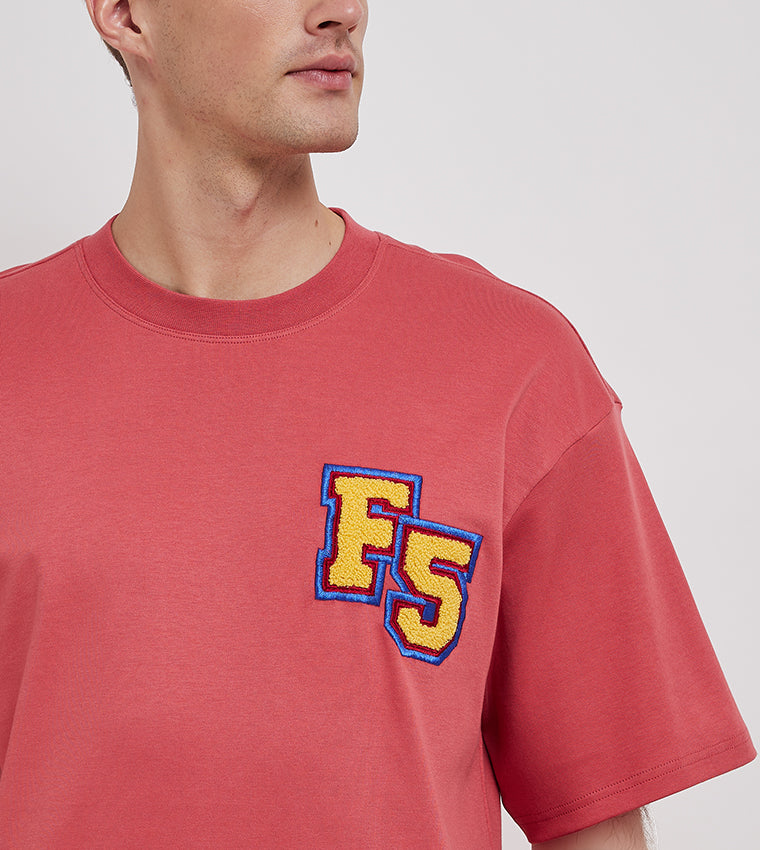 F5 VARSITY OVERSIZE T-SHIRT_RUST