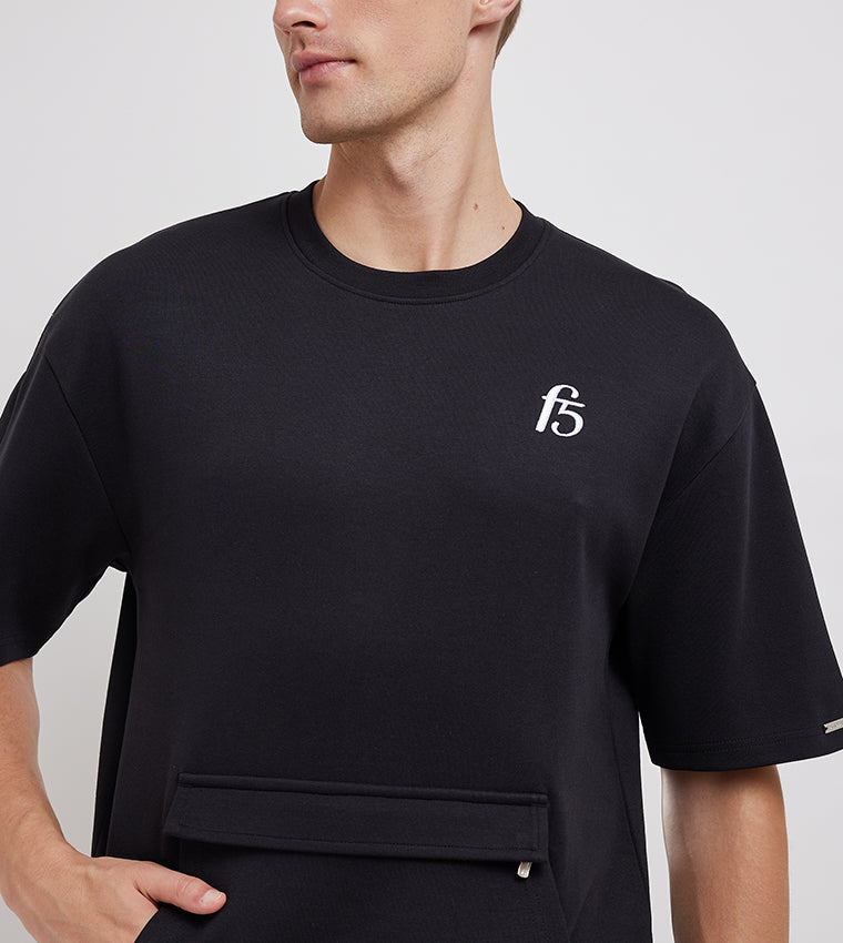 POUCH-POCKET SHORT SLEEVE SWEATSHIRT_BLACK
