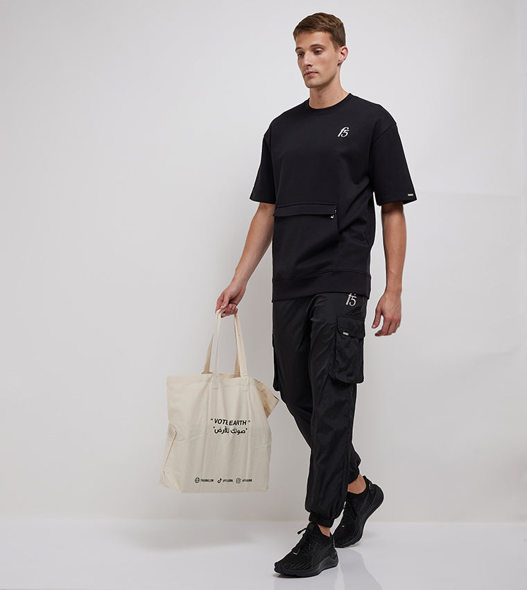 POUCH-POCKET SHORT SLEEVE SWEATSHIRT_BLACK