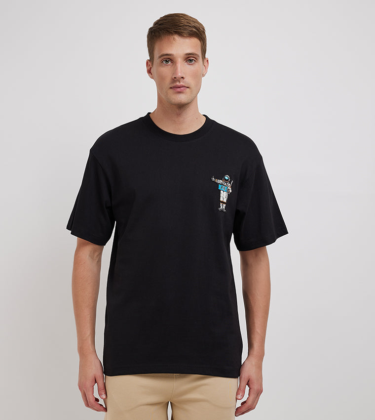 OVERSIZED SULTAN BADGE T-SHIRT_BLACK