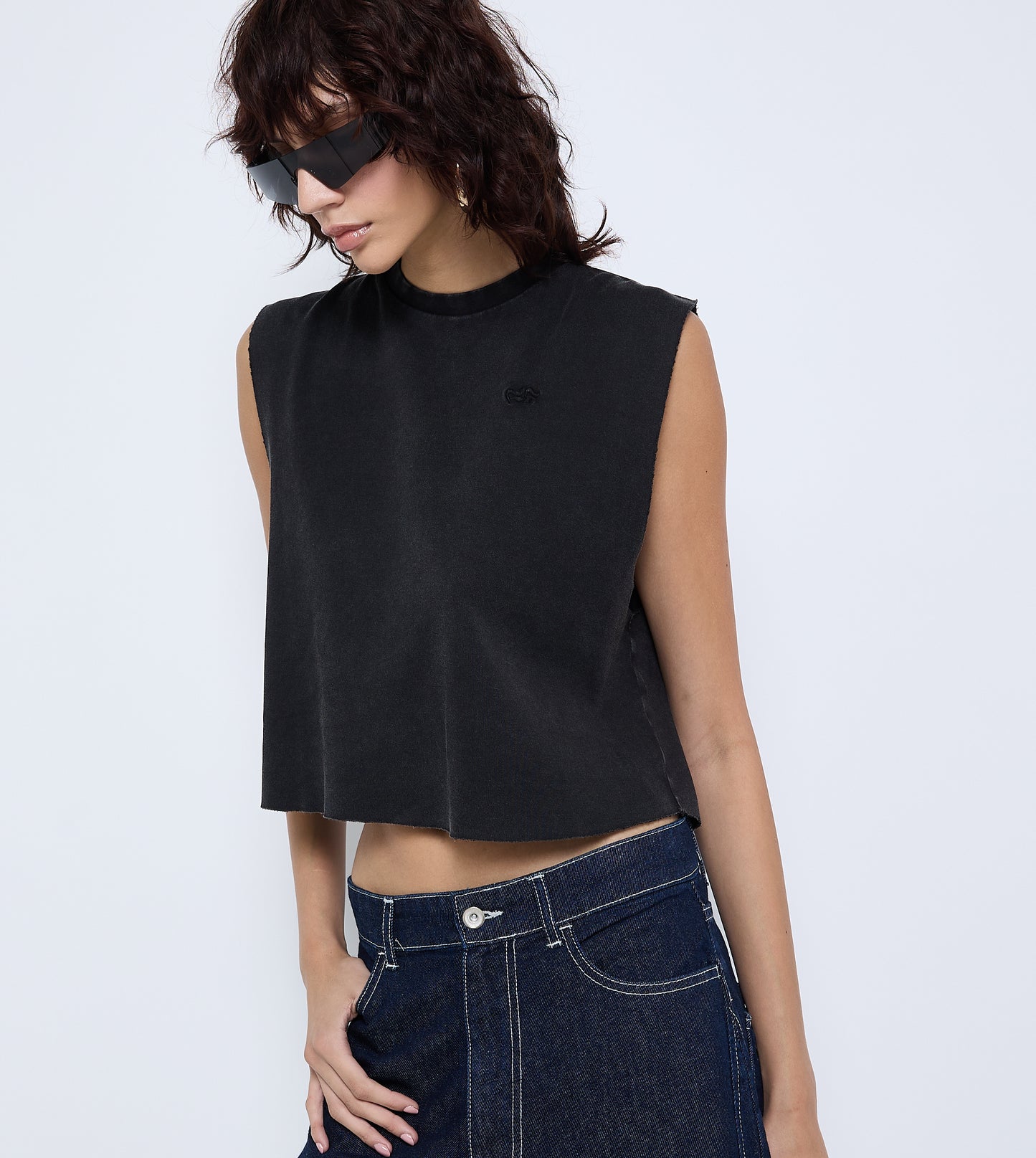 WOMEN'S VEST - BLACK