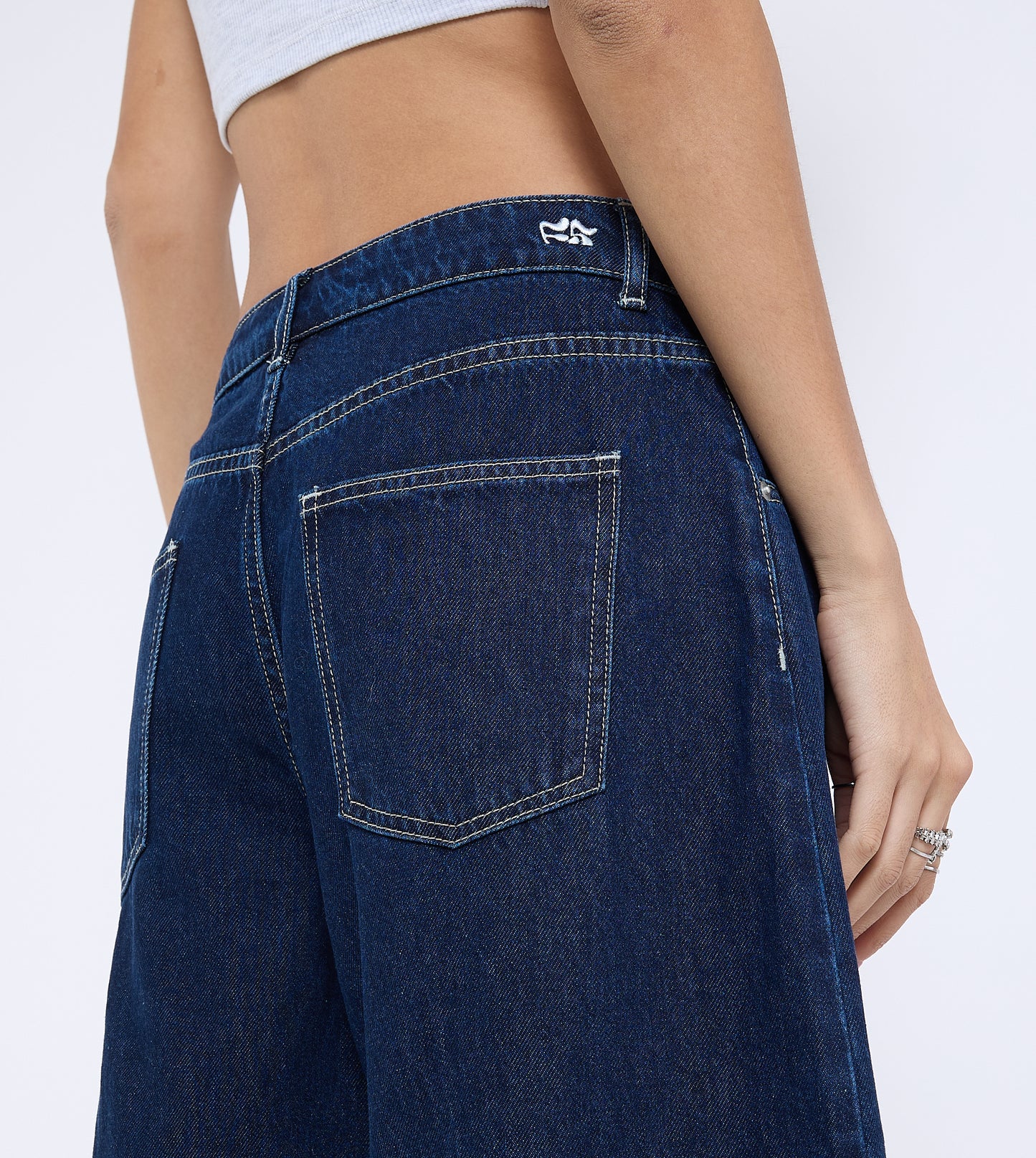 WOMEN'S DENIM SHORTS - DARK BLUE