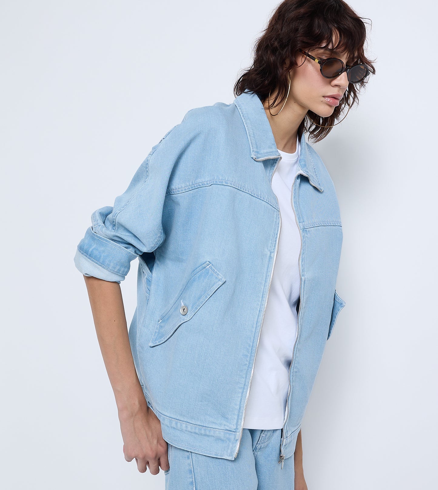 WOMEN'S DENIM JACKET - LIGHT BLUE