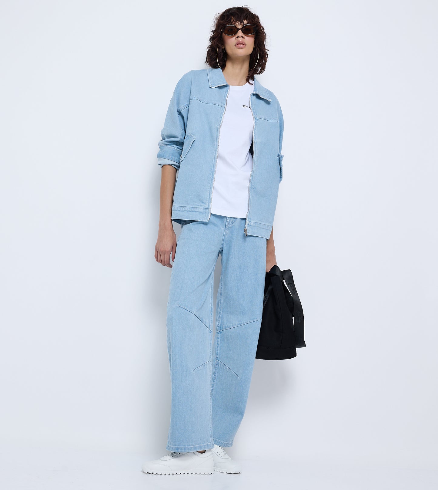 WOMEN'S DENIM JACKET - LIGHT BLUE