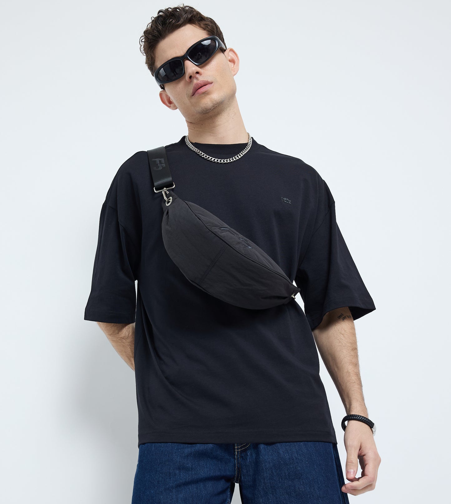 MEN'S PAY ATTENTION SHORT SLEEVE T-SHIRT