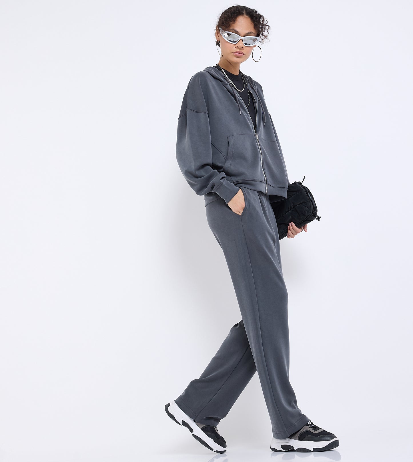 WOMEN'S JOGGER