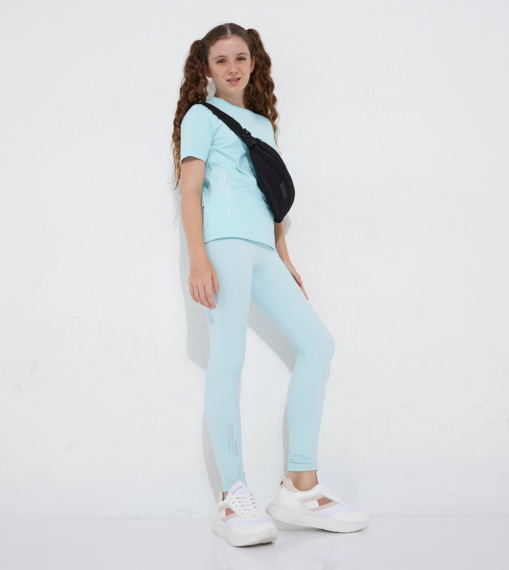 GRAPHIC LOGO LEGGINGS_BLUE